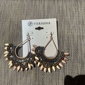 Versona Jewelry lot of 6 Necklaces, 4 earrings & I anklet!